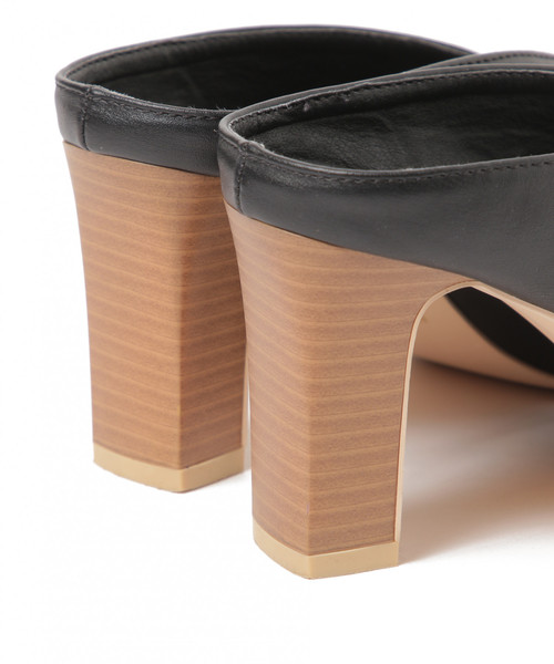 PAGEBOY(ページボーイ)の「Vカットパンプス(パンプス・レディース・ブラック/パープル/ホワイト・SMALL/MEDIUM/LARGE)」の13枚目の写真