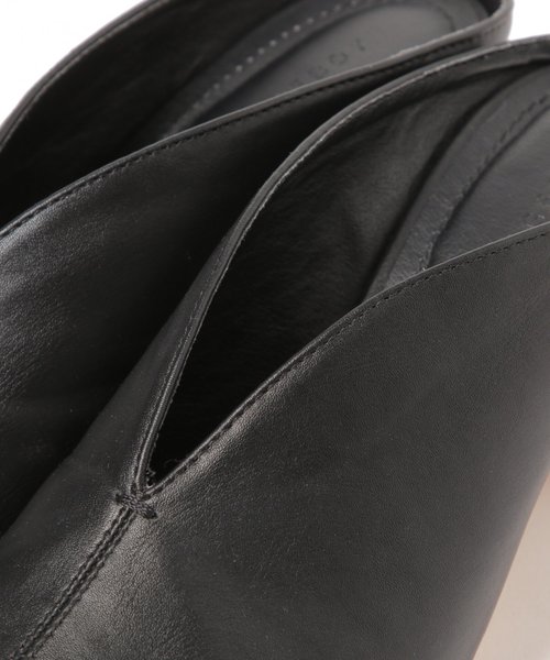 PAGEBOY(ページボーイ)の「Vカットパンプス(パンプス・レディース・ブラック/パープル/ホワイト・SMALL/MEDIUM/LARGE)」の15枚目の写真