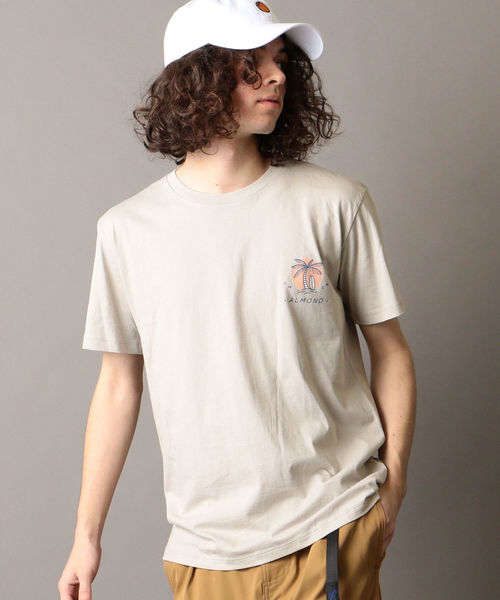 SHIPS JET BLUE(シップスジェットブルー)の「ALMOND SURF:プリントTシャツ(Tシャツ/カットソー・メンズ・ホワイト/ブラック/ネイビー/グレー/マスタード・MEDIUM/LARGE/X-LARGE)」の3枚目の写真