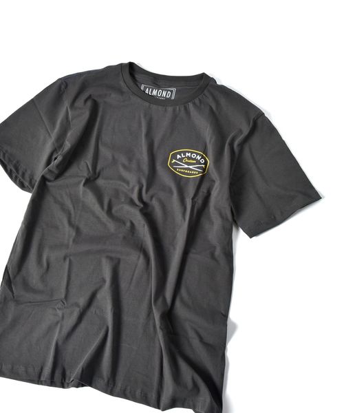 SHIPS JET BLUE(シップスジェットブルー)の「ALMOND SURF:プリントTシャツ(Tシャツ/カットソー・メンズ・ホワイト/ブラック/ネイビー/グレー/マスタード・MEDIUM/LARGE/X-LARGE)」の6枚目の写真