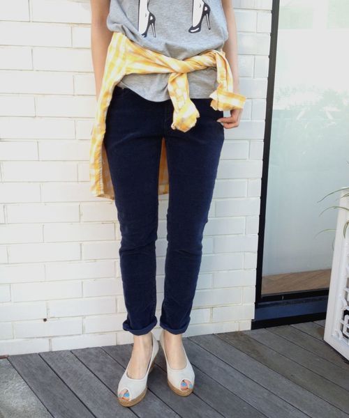 Another Edition（アナザーエディション）の「AE STRC CORD PT（その他パンツ・レディース・オフホワイト/ライム/ネイビー・SMALL/MEDIUM）」の3枚目の写真