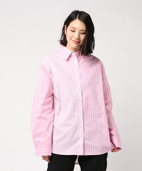 PUNYUS（プニュズ）の「切り替えストライプシャツ（シャツ/ブラウス・レディース・サックスブルー/ピンク/グレー・3/4）」の3枚目の写真