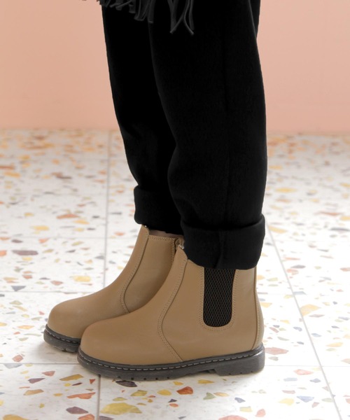 SOROTTO（ソロット）の「ファスナー付き サイドゴアブーツ（ブーツ・キッズ・ホワイト/ブラック/ダークブラウン/ライトブラウン・22.0cm/16.0cm/17.0cm/18.0cm/19.0cm/20.0cm/21.0cm）」の8枚目の写真
