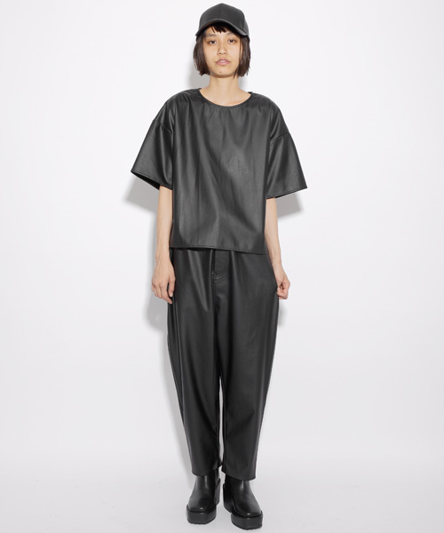 i(アイ)の「合皮サルエル風パンツ(その他パンツ・レディース・ホワイト/ブラック・FREE)」の1枚目の写真