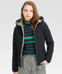 TOMMY HILFIGER�iWOMEN�j�i�g�~�[�q���t�B�K�[�i�E�B�����j�j�́u���o�[�V�u���p�f�b�g�W���P�b�g�i�_�E���W���P�b�g/�R�[�g�j�v