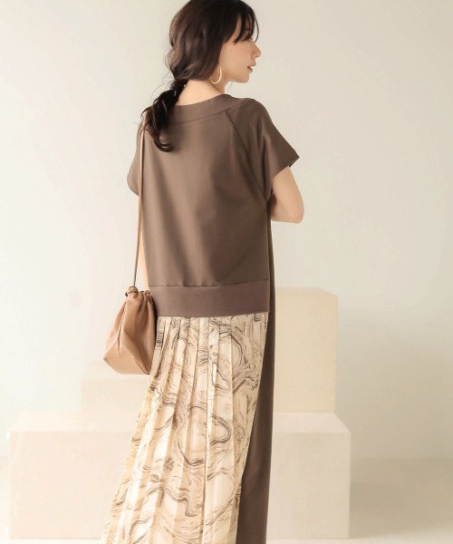 Bab(バブ)の「【WEB限定】バックプリーツスウェット半袖ワンピース(ワンピース・レディース・ブラック/ライトグレー/ベージュ/A/B/C・FREE)」の21枚目の写真