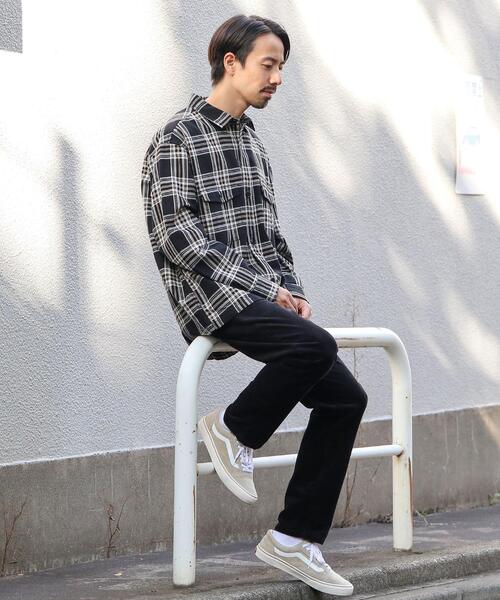 coen（コーエン）の「ストレッチコーデュロイ5ポケットパンツ(一部WEB限定カラー)#（その他パンツ・メンズ・ダークグレー/モカ/ベージュ/ネイビー/ブラック/ダークブラウン/ブラウン/ダークグリーン/コバルトブルー・X-LARGE/LARGE/SMALL/MEDIUM）」の15枚目の写真