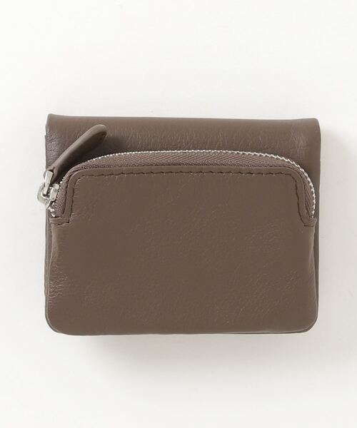 Actually（アクチュアリー）の「cow leather ウォレット二つ折りACT-0015（財布・レディース・ブラック/グレー/シルバー/ゴールド/イエロー/モカ・ONESIZE）」の3枚目の写真
