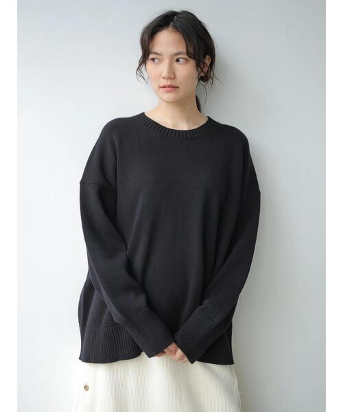 AMERICAN HOLIC（アメリカンホリック）の「フロントスリットクルーネックニットプルオーバー（ニット/セーター・レディース・ブラック/オフホワイト/ピンク/グレイッシュベージュ/イエロー/ミント・MEDIUM/LARGE）」の13枚目の写真