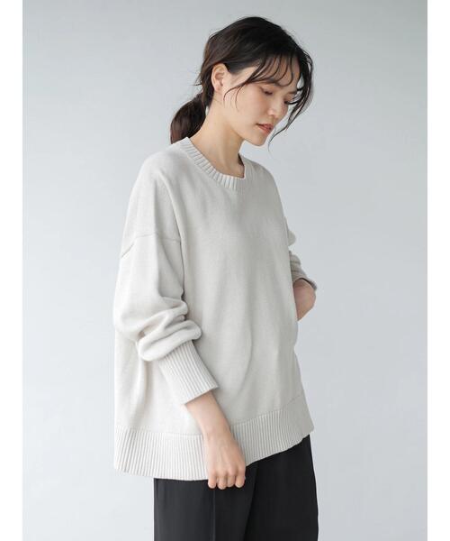 AMERICAN HOLIC（アメリカンホリック）の「フロントスリットクルーネックニットプルオーバー（ニット/セーター・レディース・ブラック/オフホワイト/ピンク/グレイッシュベージュ/イエロー/ミント・MEDIUM/LARGE）」の15枚目の写真