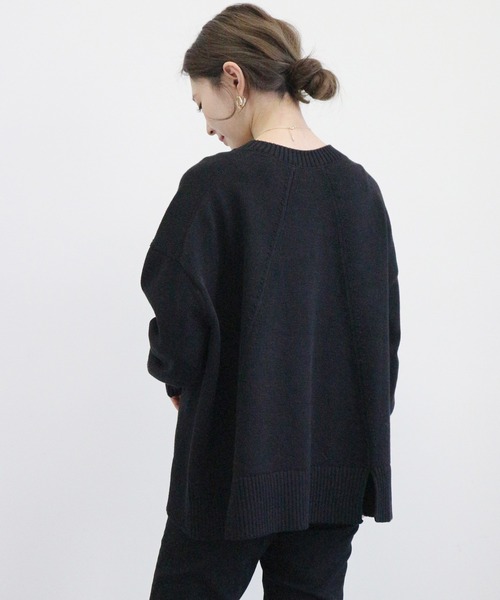 AMERICAN HOLIC（アメリカンホリック）の「フロントスリットクルーネックニットプルオーバー（ニット/セーター・レディース・ブラック/オフホワイト/ピンク/グレイッシュベージュ/イエロー/ミント・MEDIUM/LARGE）」の11枚目の写真