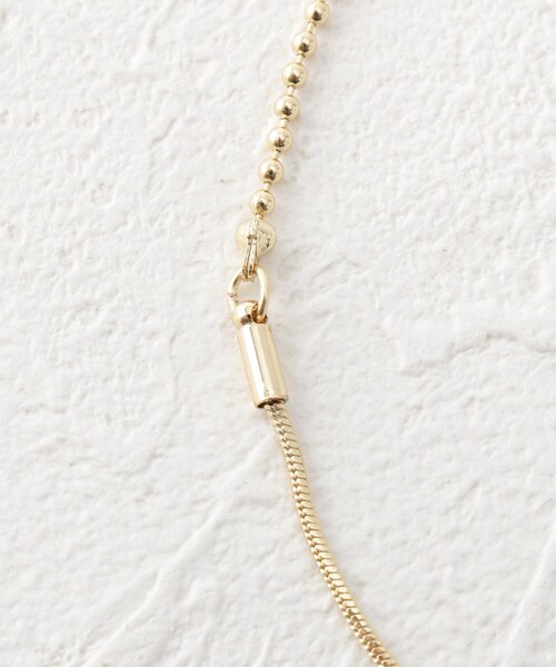 AG by aquagirl（エージーバイアクアガール）の「◆スネークコンビショートネックレス（ネックレス・レディース・ゴールド/シルバー・00）」の4枚目の写真