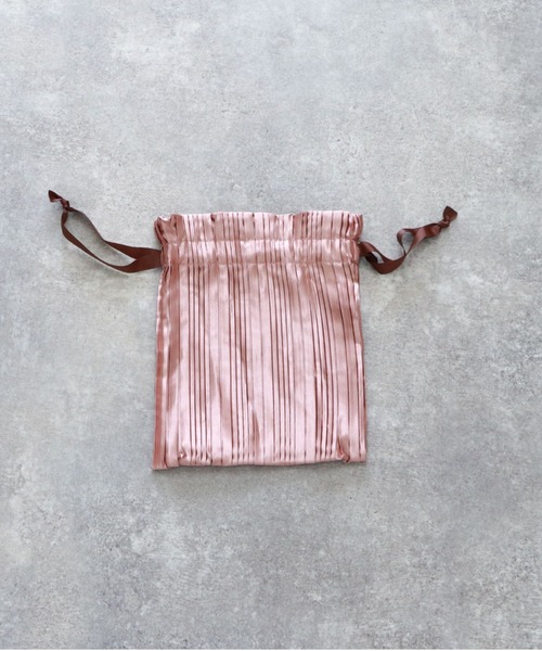 archives(アルシーヴ)の「プリーツ巾着付きメッシュトート(トートバッグ・レディース・ブラック/ベージュ/グレー・FREE)」の4枚目の写真