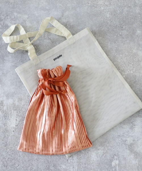 archives(アルシーヴ)の「プリーツ巾着付きメッシュトート(トートバッグ・レディース・ブラック/ベージュ/グレー・FREE)」の5枚目の写真