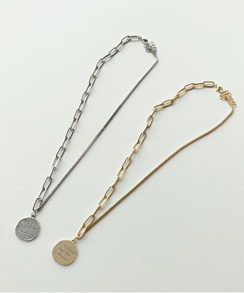 PairPair（ペアペア）の「ロゴプレートネックレス（ネックレス・レディース・ゴールド/シルバー・FREE）」の4枚目の写真