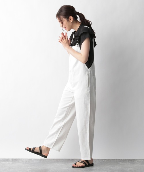 GLOBAL WORK(グローバルワーク)の「リネンカツラギオーバーオール/937177(サロペット/オーバーオール・レディース・ホワイト/オフホワイト/ダークグレー・FREE)」の4枚目の写真