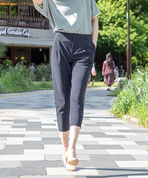 接触冷感テーパードパンツ