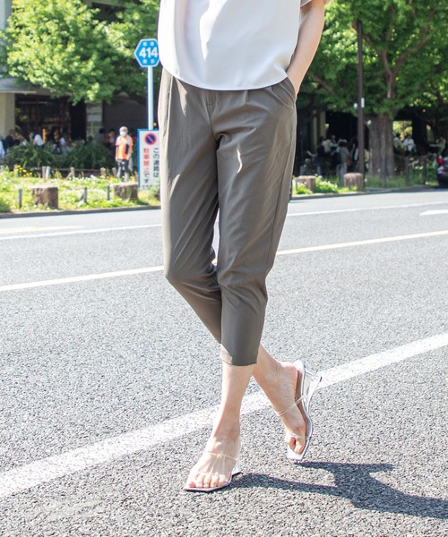 A/C DESIGN BY ALPHA CUBIC(エーシーデザインバイアルファキュービック)の「接触冷感テーパードパンツ(その他パンツ・レディース・ブラック/ネイビー/ピンク/カーキ・70/64/67)」の22枚目の写真