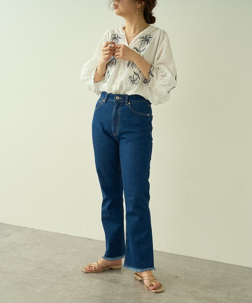 natural couture（ナチュラルクチュール）の「【大人ナチュ】ストレッチソフトフレアデニムパンツ（デニムパンツ・レディース・ブラック/ブルー・SMALL/MEDIUM/LARGE）」の18枚目の写真