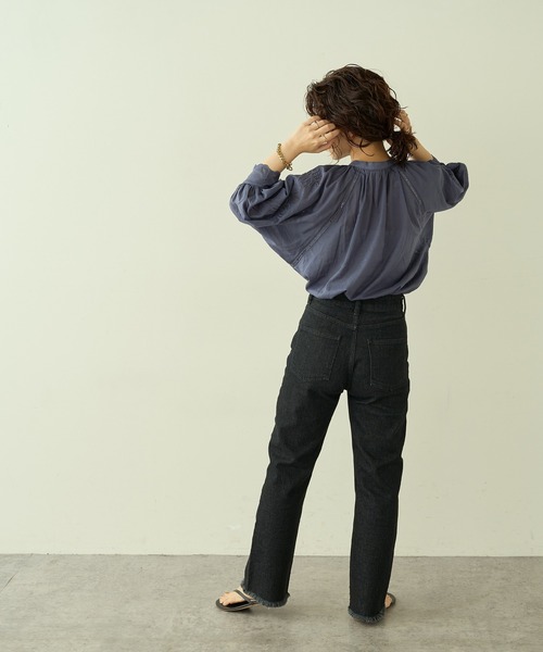 natural couture（ナチュラルクチュール）の「【大人ナチュ】ストレッチソフトフレアデニムパンツ（デニムパンツ・レディース・ブラック/ブルー・SMALL/MEDIUM/LARGE）」の8枚目の写真