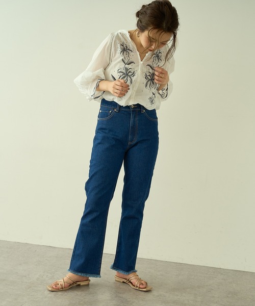 natural couture（ナチュラルクチュール）の「【大人ナチュ】ストレッチソフトフレアデニムパンツ（デニムパンツ・レディース・ブラック/ブルー・SMALL/MEDIUM/LARGE）」の20枚目の写真