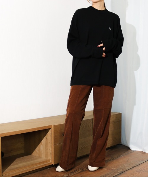 Lee(リー)の「Lee/リー 細畝コーデュロイ トラウザー フレアパンツ(その他パンツ・レディース・パープル/ブラウン・SMALL/MEDIUM)」の21枚目の写真