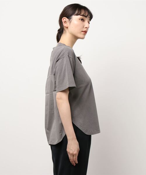 ONIGIRI（オニギリ）の「メッセージプリント　Ｔシャツ（Tシャツ/カットソー・レディース・ホワイト/カーキ/チャコール・FREE）」の18枚目の写真