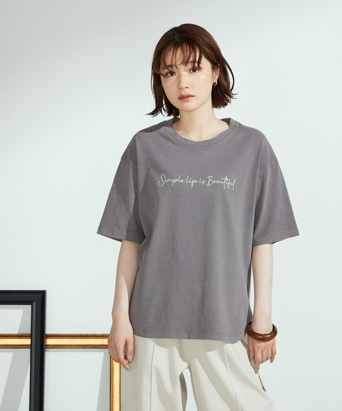 ONIGIRI（オニギリ）の「メッセージプリント　Ｔシャツ（Tシャツ/カットソー・レディース・ホワイト/カーキ/チャコール・FREE）」の3枚目の写真