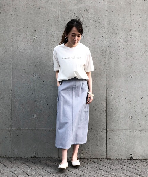 ONIGIRI（オニギリ）の「メッセージプリント　Ｔシャツ（Tシャツ/カットソー・レディース・ホワイト/カーキ/チャコール・FREE）」の6枚目の写真