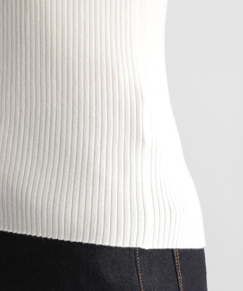 Andemiu(アンデミュウ)の「フロントキリカエVネックニット215626(ニット/セーター・レディース・ブラック/ブラウン/オフホワイト/ブルー・FREE)」の22枚目の写真