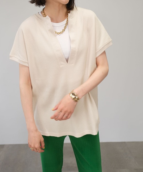 ＡＮＤＪ（アンドジェイ）の「深キーネックフレンチスリーブサーマルTシャツ（Tシャツ/カットソー・レディース・モカ/ライトカーキ/ベージュ系その他・M）」の5枚目の写真