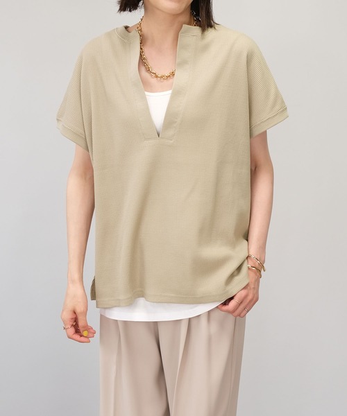 ＡＮＤＪ（アンドジェイ）の「深キーネックフレンチスリーブサーマルTシャツ（Tシャツ/カットソー・レディース・モカ/ライトカーキ/ベージュ系その他・M）」の17枚目の写真