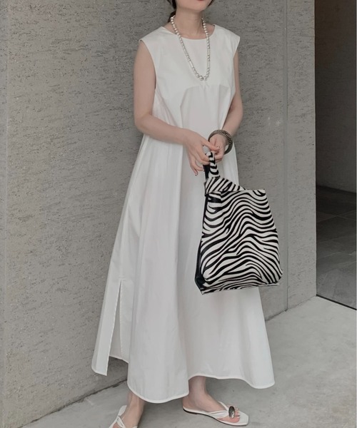 Ezick(エジック)の「【人気WEARISTA別注】タイプライターブラウス付きワンピース(ワンピース・レディース・ホワイト/ブラック・FREE)」の19枚目の写真