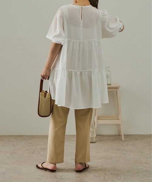 Ambre Neige（アンブルネージュ）の「ティアードギャザーブラウス／【WEB/EC限定商品】（シャツ/ブラウス・レディース・ホワイト/モカ/ライトベージュ・FREE）」の9枚目の写真