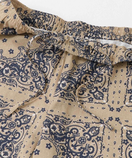 URBAN RESEARCH Sonny Label（アーバンリサーチサニーレーベル）の「バンダナ柄イージーショーツ（その他パンツ・メンズ・ベージュ/ライトブルー・MEDIUM/LARGE）」の7枚目の写真