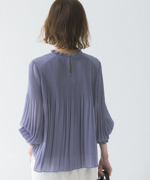 URBAN RESEARCH ROSSO(アーバンリサーチロッソ)の「ランダムプリーツブラウス(シャツ/ブラウス・レディース・オフホワイト/ブラック/ブルー・FREE)」の12枚目の写真