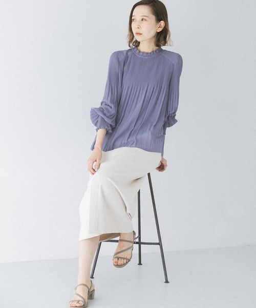 URBAN RESEARCH ROSSO(アーバンリサーチロッソ)の「ランダムプリーツブラウス(シャツ/ブラウス・レディース・オフホワイト/ブラック/ブルー・FREE)」の6枚目の写真