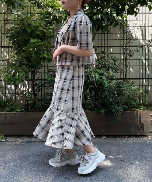 MAJESTIC LEGON（マジェスティックレゴン）の「ダブルショルダーLadyワンピ（ワンピース・レディース・ベージュ/ブラウン系その他2/ピンクベージュ・SMALL/MEDIUM）」の16枚目の写真