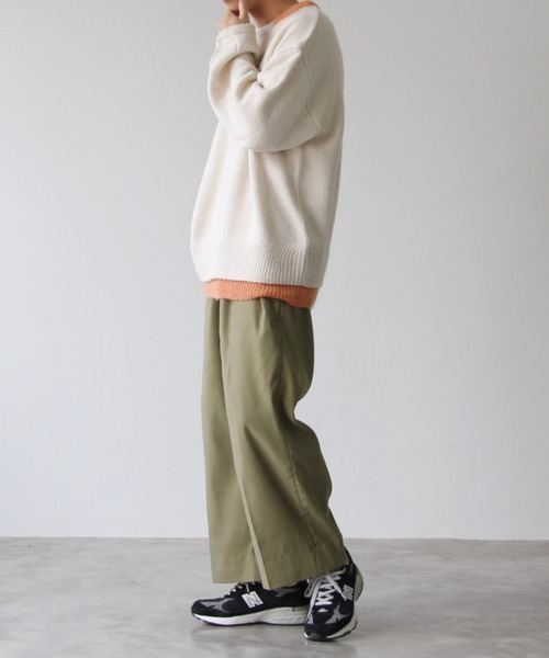 SENSION(センション)の「center press wide slacks(スラックス・メンズ・オフホワイト/ライトカーキ/ターコイズブルー・S/M/L)」の3枚目の写真