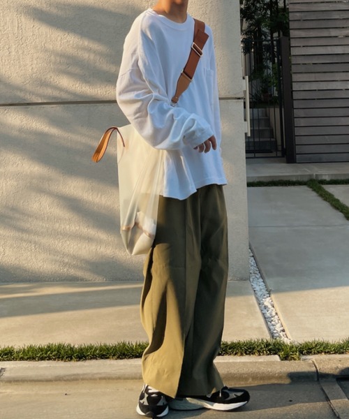SENSION(センション)の「center press wide slacks(スラックス・メンズ・オフホワイト/ライトカーキ/ターコイズブルー・S/M/L)」の4枚目の写真