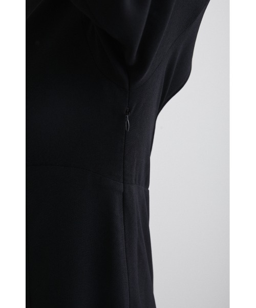 STYLEMIXER(スタイルミキサー)の「バックオープンパイピングワンピース(ワンピース・レディース・ブラック/オレンジ・SMALL/MEDIUM)」の8枚目の写真