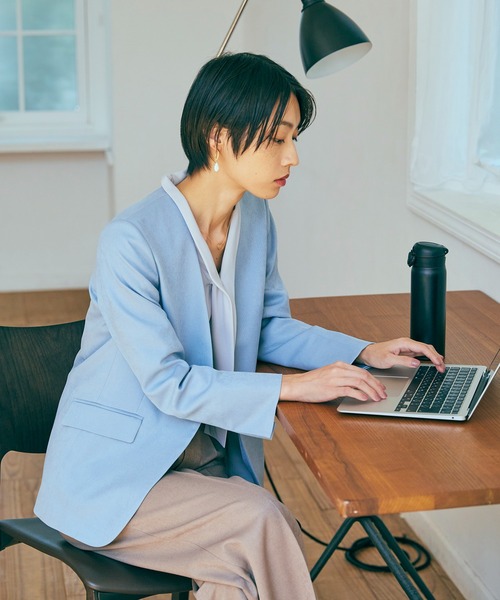 KASHIYAMA（カシヤマ）の「＜ウォッシャブル＞ウールライクポーリーツイルノーカラーロングジャケット（ノーカラージャケット・レディース・ライトブルー/ブラウン/モカ/ピンクベージュ/グレー・マルチサイズ）」の21枚目の写真