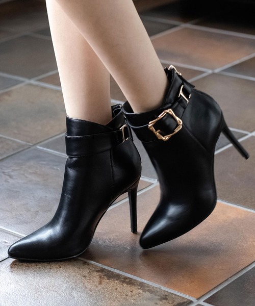 Julia Boutique(ジュリアブティック)の「2WAY・バックルベルトポインテッドトゥショートブーツ/21512(ブーツ・レディース・ブラック/アイボリー・LL/3L/S/M/L)」の2枚目の写真