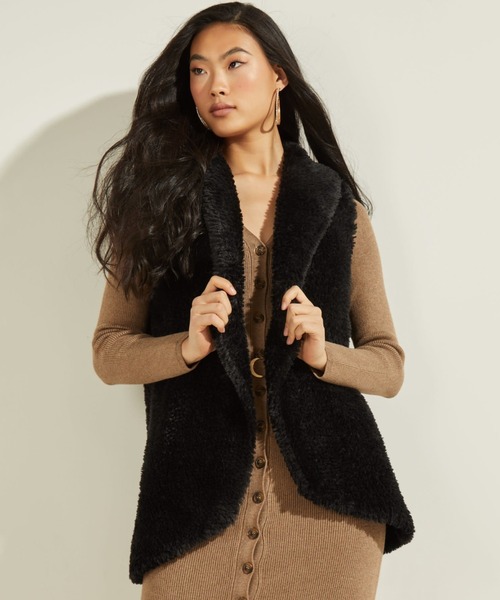 Guess（ゲス）の「Raffaella Faux-Fur Vest（ベスト）」 - WEAR