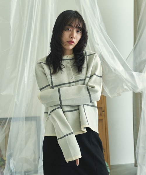 VACANCY（ヴァカンシー）の「アソート柄ニットカーディガン（カーディガン/ボレロ・レディース・ブラック/オレンジ/ブルー/アイボリー・FREE）」の6枚目の写真