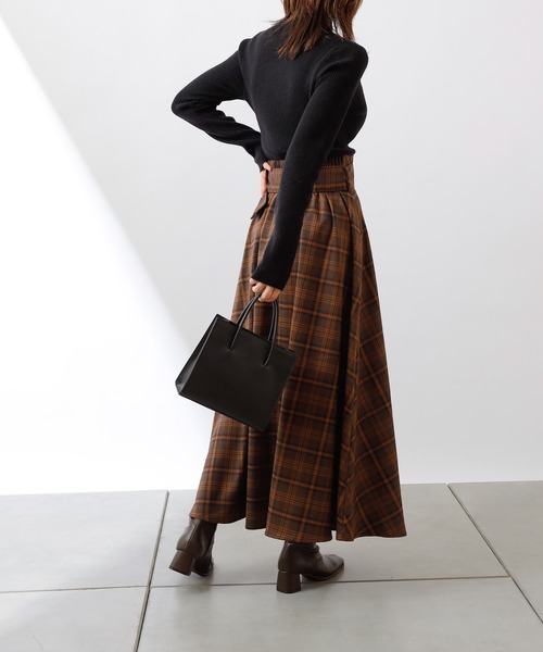 COLONY 2139（コロニートゥーワンスリーナイン）の「アシメウエストベルト付フレアスカート（スカート・レディース・モカ/ブラウン/グリーン・FREE）」の4枚目の写真