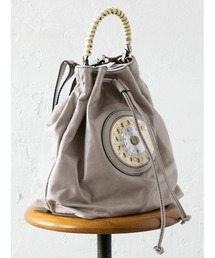 BEARDSLEY | 斜めがけしても邪魔にならない大きさと軽さが使いやすい《LATILDE》ハンドバッグ(ショルダーバッグ)