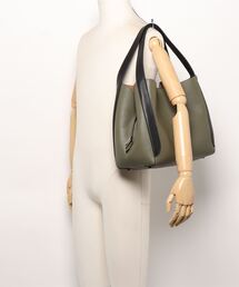 COACH ハドリー ホーボー カラーブロック ベージュ/レッド コーチ ハドリーホーボー カラーブロックトートバッグ