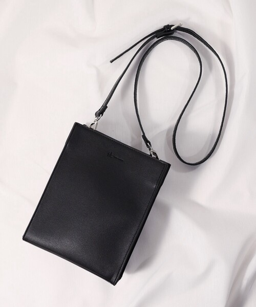 tk.TAKEO KIKUCHI(ティーケータケオキクチ)の「◆スクエアボックスショルダーバッグ(ショルダーバッグ・レディース・ブラック系/ブラック系8/ダークグリーン系/ブラック/ベージュ・00)」の2枚目の写真