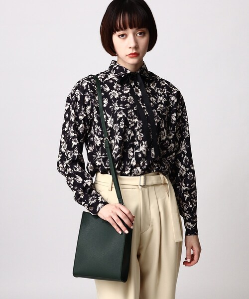 tk.TAKEO KIKUCHI(ティーケータケオキクチ)の「◆スクエアボックスショルダーバッグ(ショルダーバッグ・レディース・ブラック系/ブラック系8/ダークグリーン系/ブラック/ベージュ・00)」の17枚目の写真